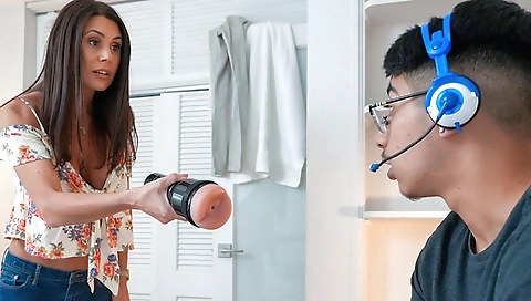 Dayum my stepmom found my anal masturbator and made me do a field test of ass hole testing