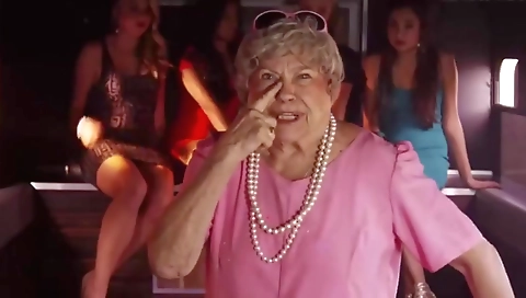 OldWomanHamster 2 - Do It Granny Style