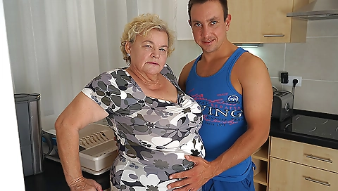 Curvy Granny Sucking And Fucking A Way Younger Dude In Her Kitchen - MatureNL